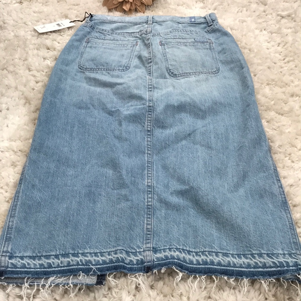 7 For All Mankind - Picture 4 of 6